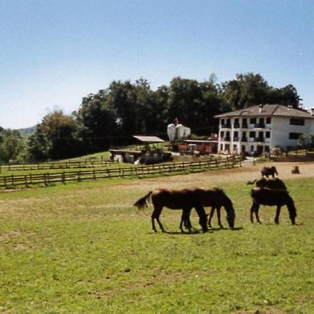 RueglioFavetto Family Ranch住宿加早餐旅馆 外观 照片